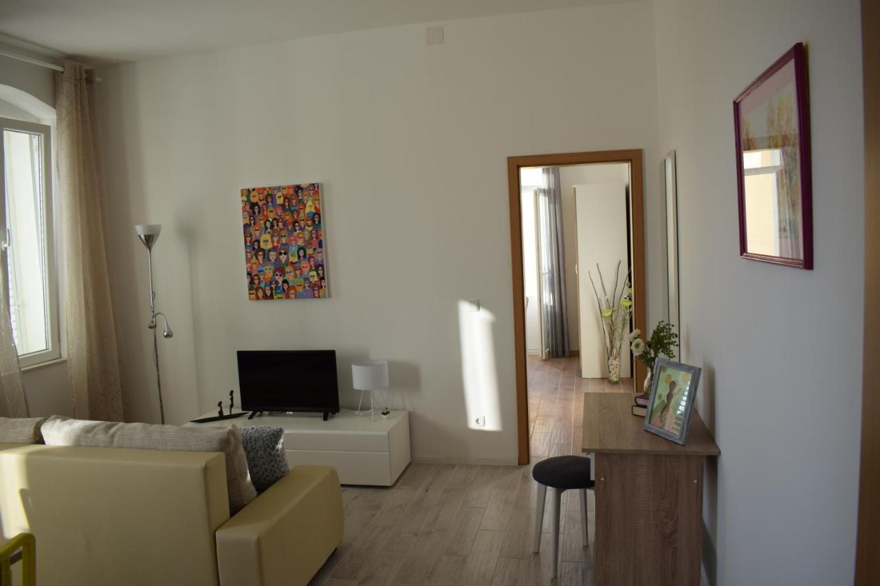 Optimist Makarska Town Center Apartamento Exterior foto