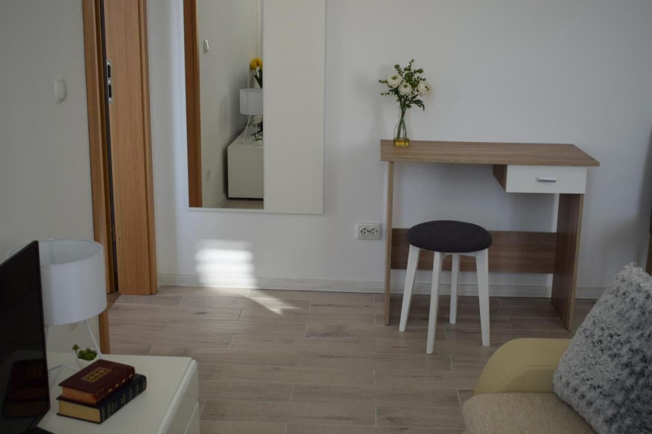 Optimist Makarska Town Center Apartamento Exterior foto